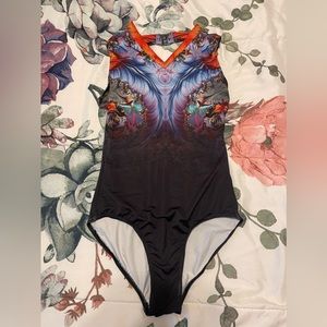 Nikolay Dance Leo Small